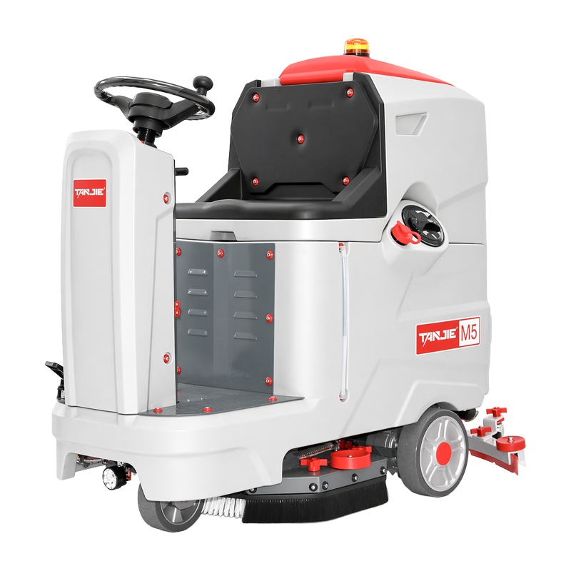 菏泽坦洁驾驶式洗地机M5【单刷】